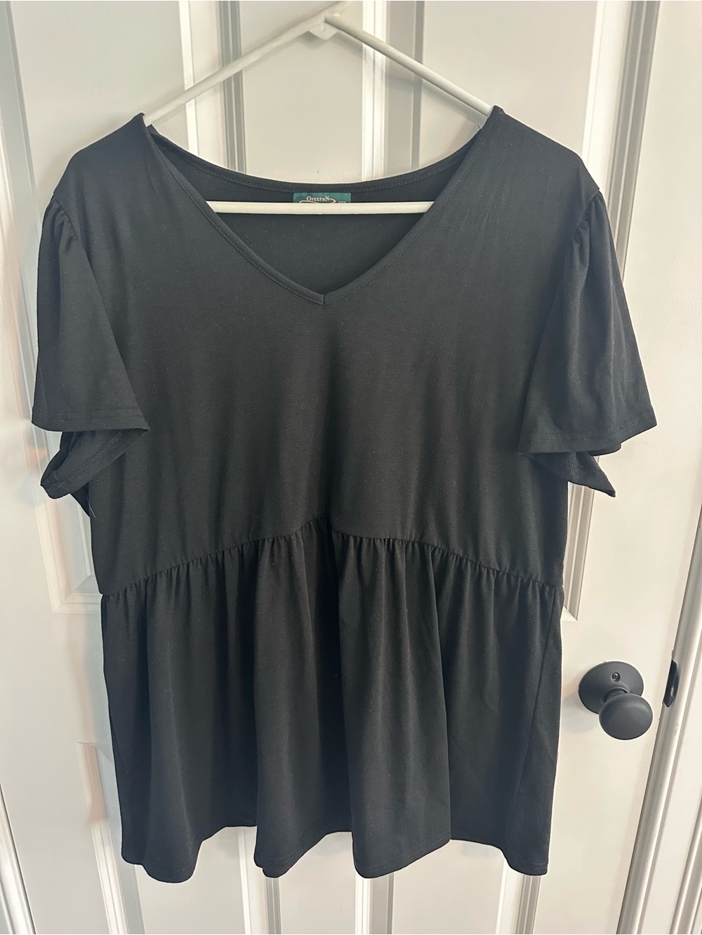 Black V-Neck Peplum Tunic Top - Black
